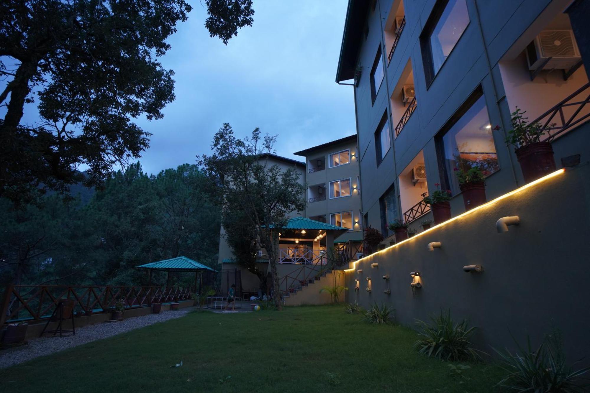 Resorts By The Baagh, Bhīm Tāl Dış mekan fotoğraf